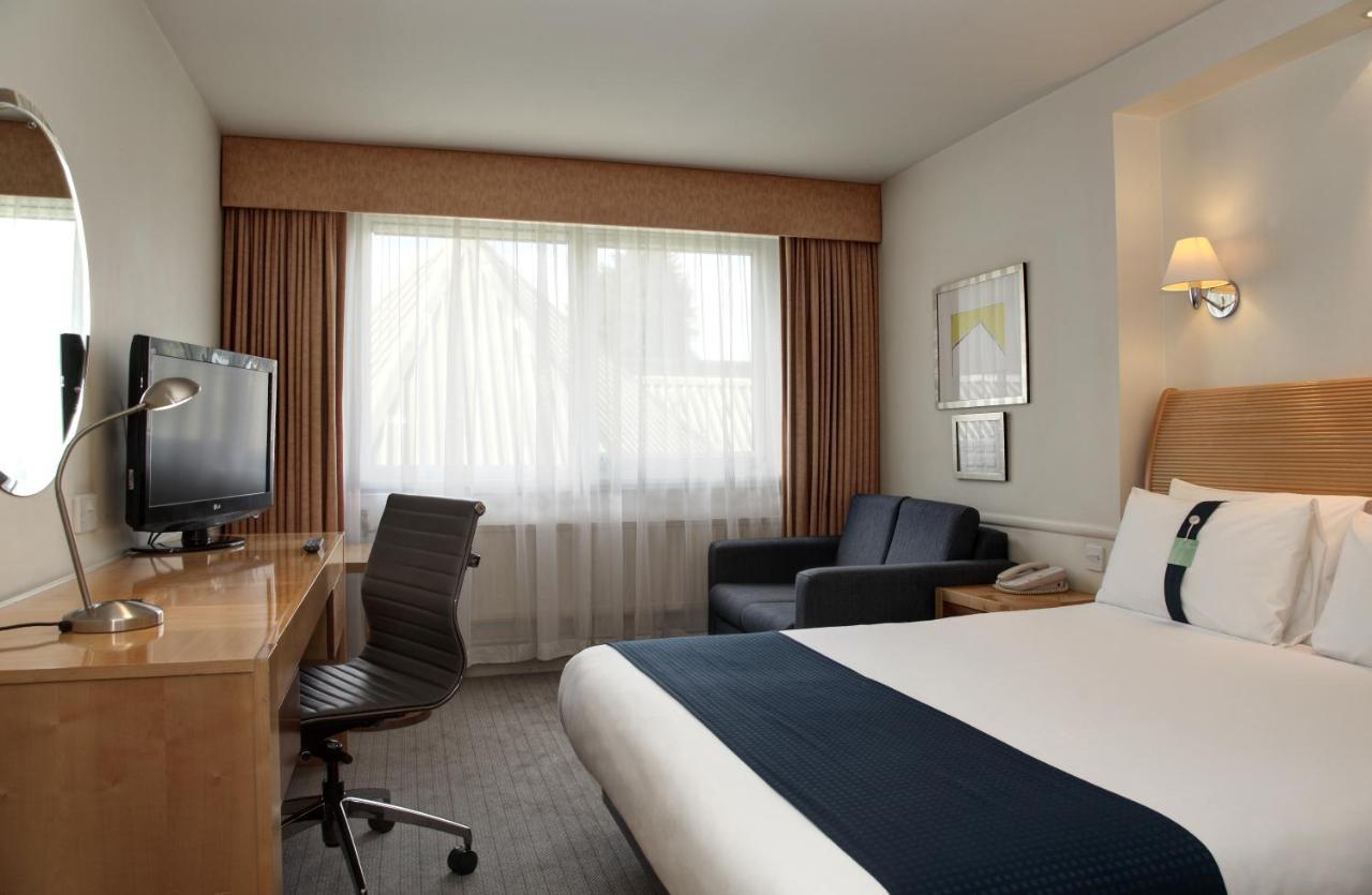 Holiday Inn London Brent Cross, An Ihg Hotel Экстерьер фото