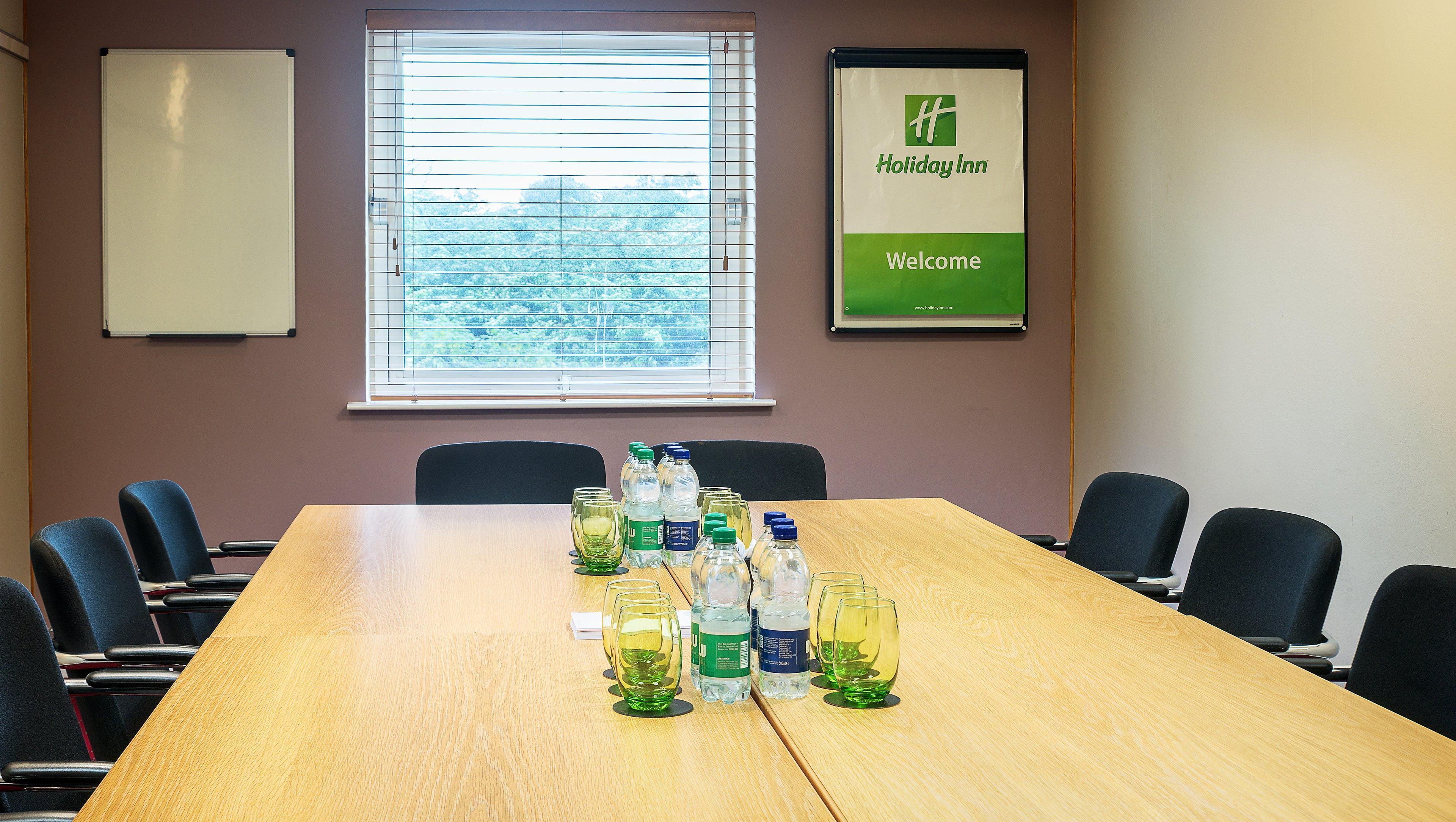 Holiday Inn London Brent Cross, An Ihg Hotel Экстерьер фото