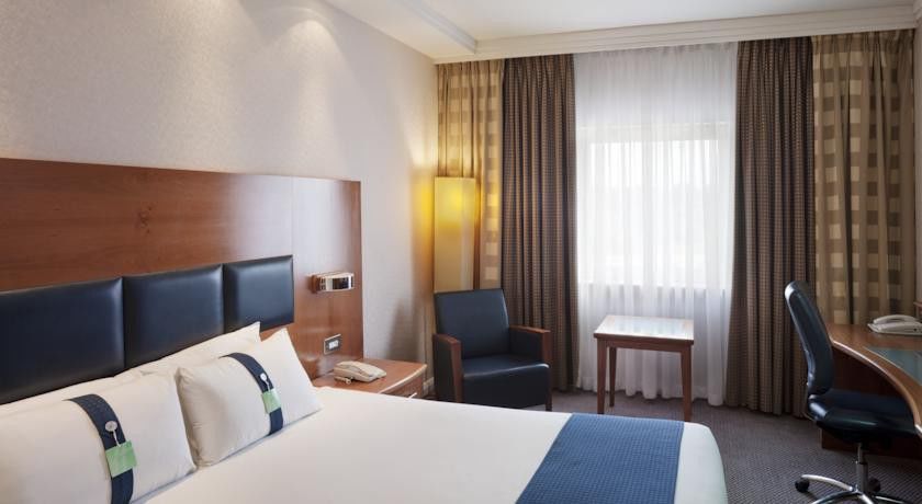 Holiday Inn London Brent Cross, An Ihg Hotel Экстерьер фото